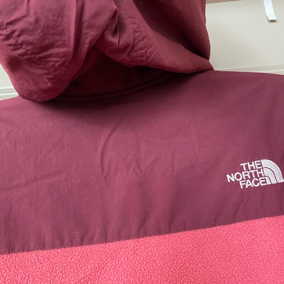 The North Face Fleece Jacket - Picture 4 of 6